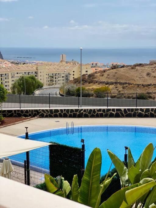 Golden Suite Ocean View & Pool Лос Кристианос Экстерьер фото