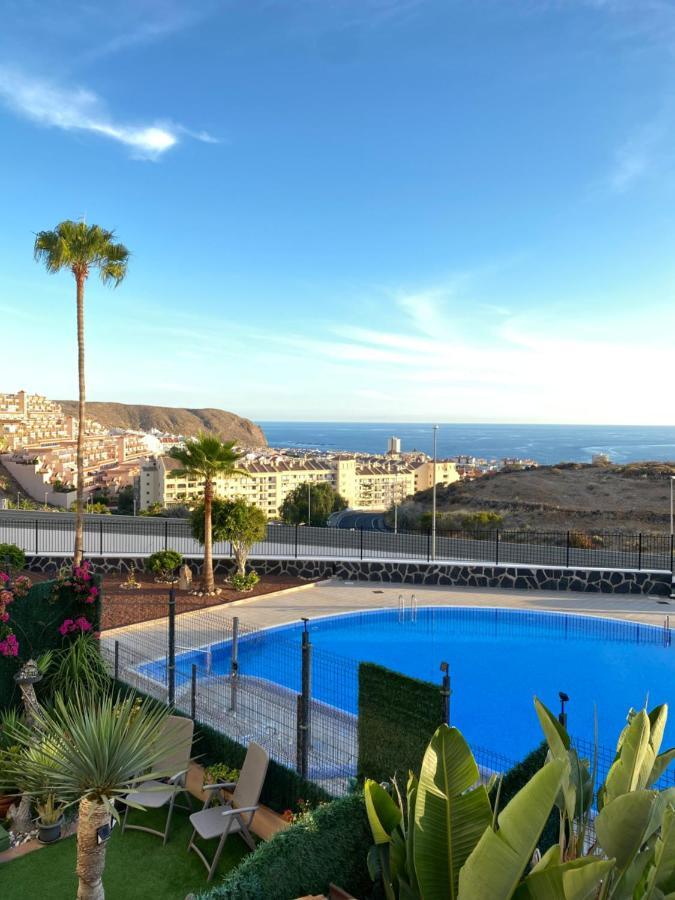 Golden Suite Ocean View & Pool Лос Кристианос Экстерьер фото